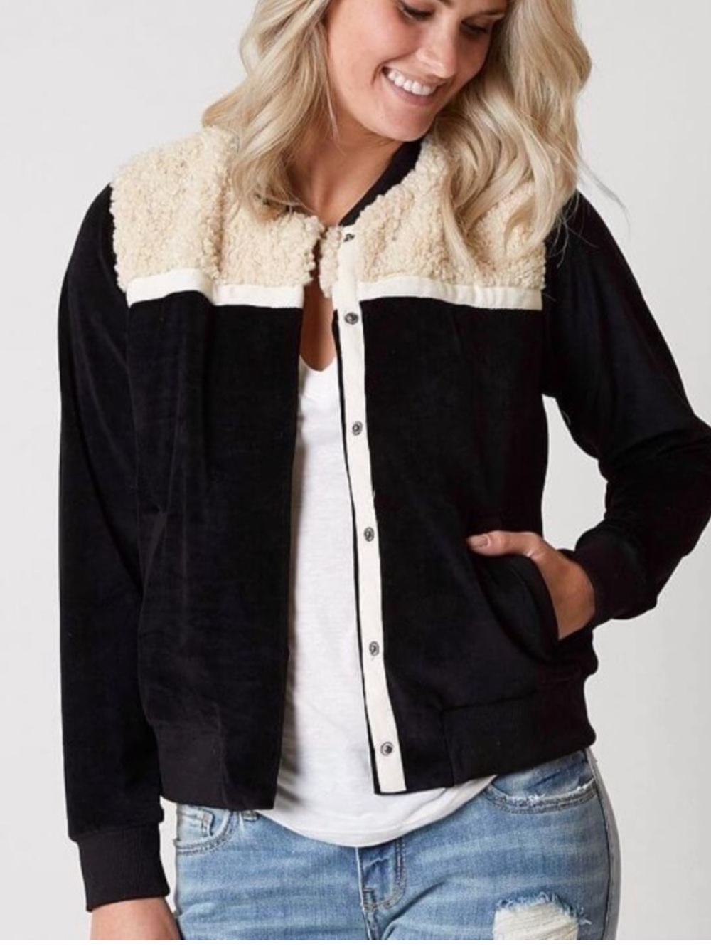 Gimmicks by BKE Black Velour Sherpa Snap Down Bomber Jacket, L, 23” PTP, 23” L